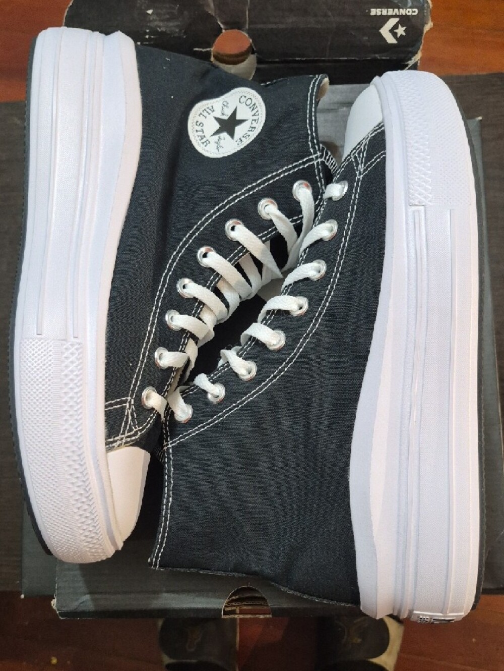 Converse Women's Chuck Taylor High Top Platform Sneaker (2020) W11 NEW W/BOX - Picture 8 of 11